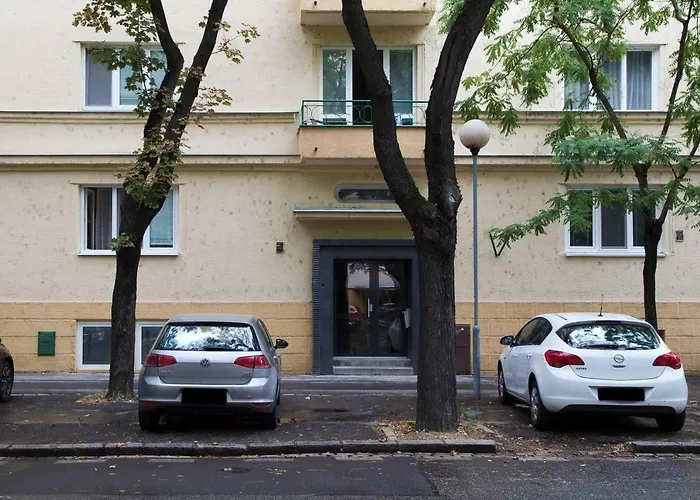 Casa *